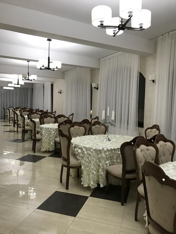 Pensiunea Luminita Târgu Jiu Екстериор снимка